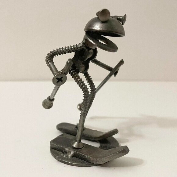 Frog Metal Art Sculpture Skiing Figure Screws Washers - Picture 16 of 16